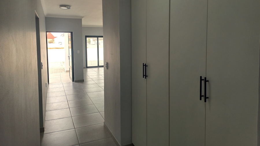 3 Bedroom Property for Sale in Sandy Point Western Cape